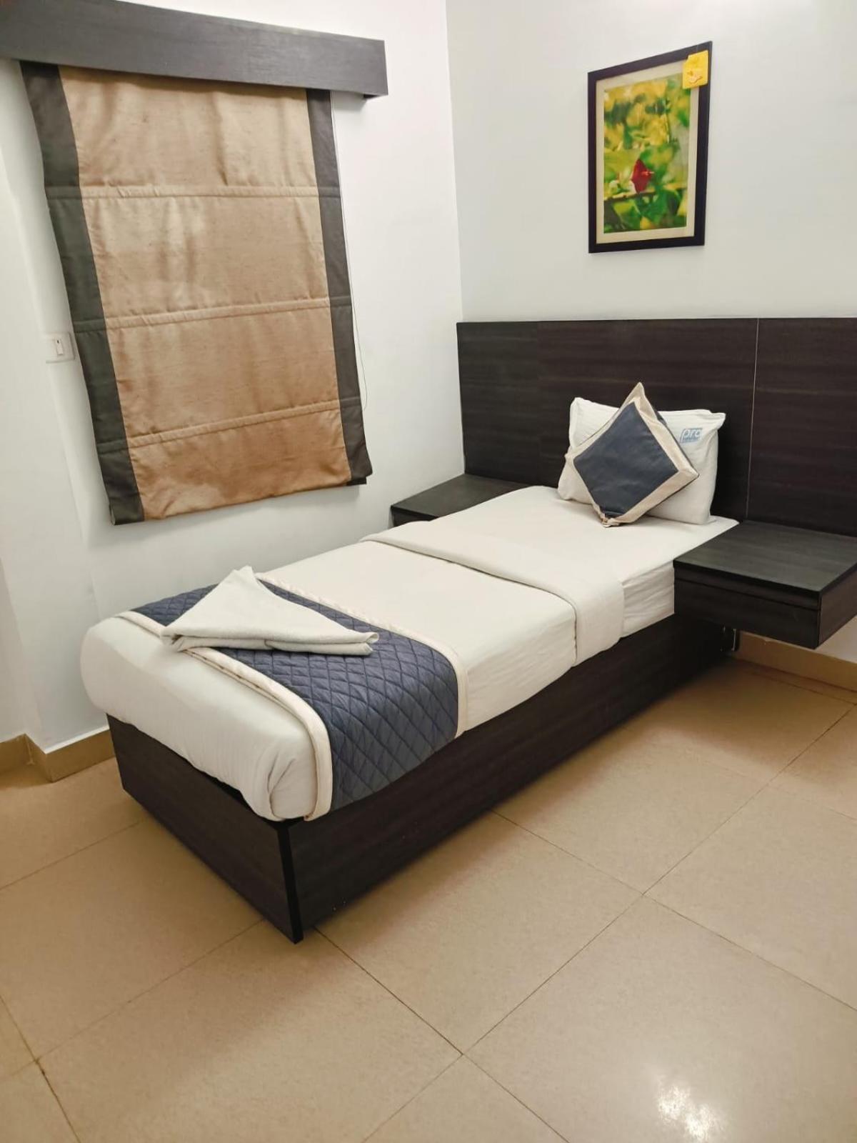 Stayeasy Tiruvanmiyur Csennai Kültér fotó